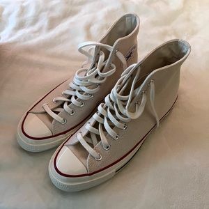 Converse Chuck 70, beige, parchment color. Men’s 7.5, women’s 9.5